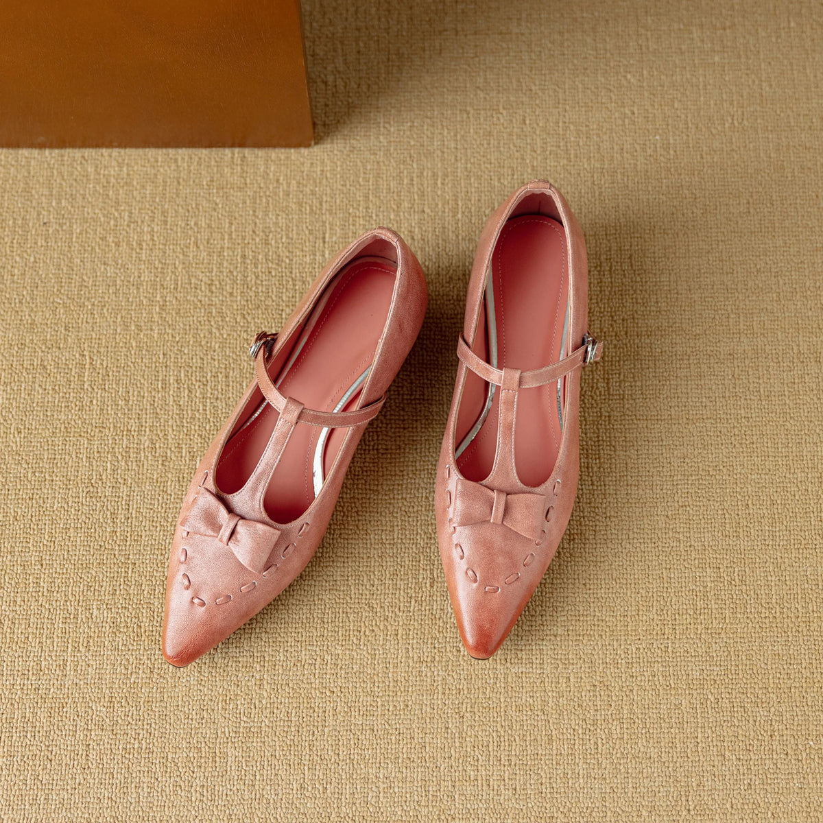 Tiara pumps i äkta läder