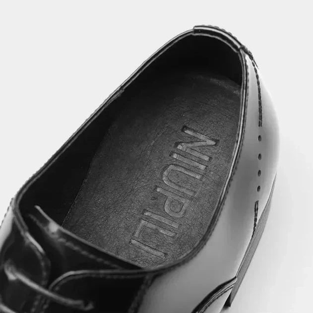 Sapatos de vestir Marcona em pele genuína