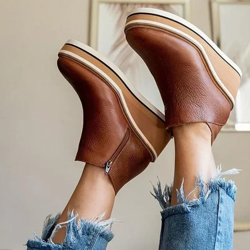 MILA MONROE PLATFORMS