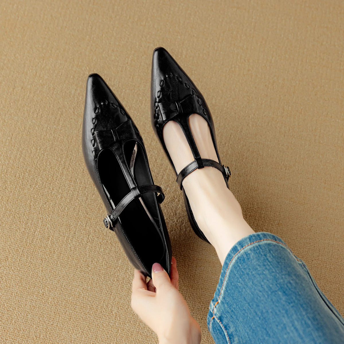 Tiara pumps i äkta läder