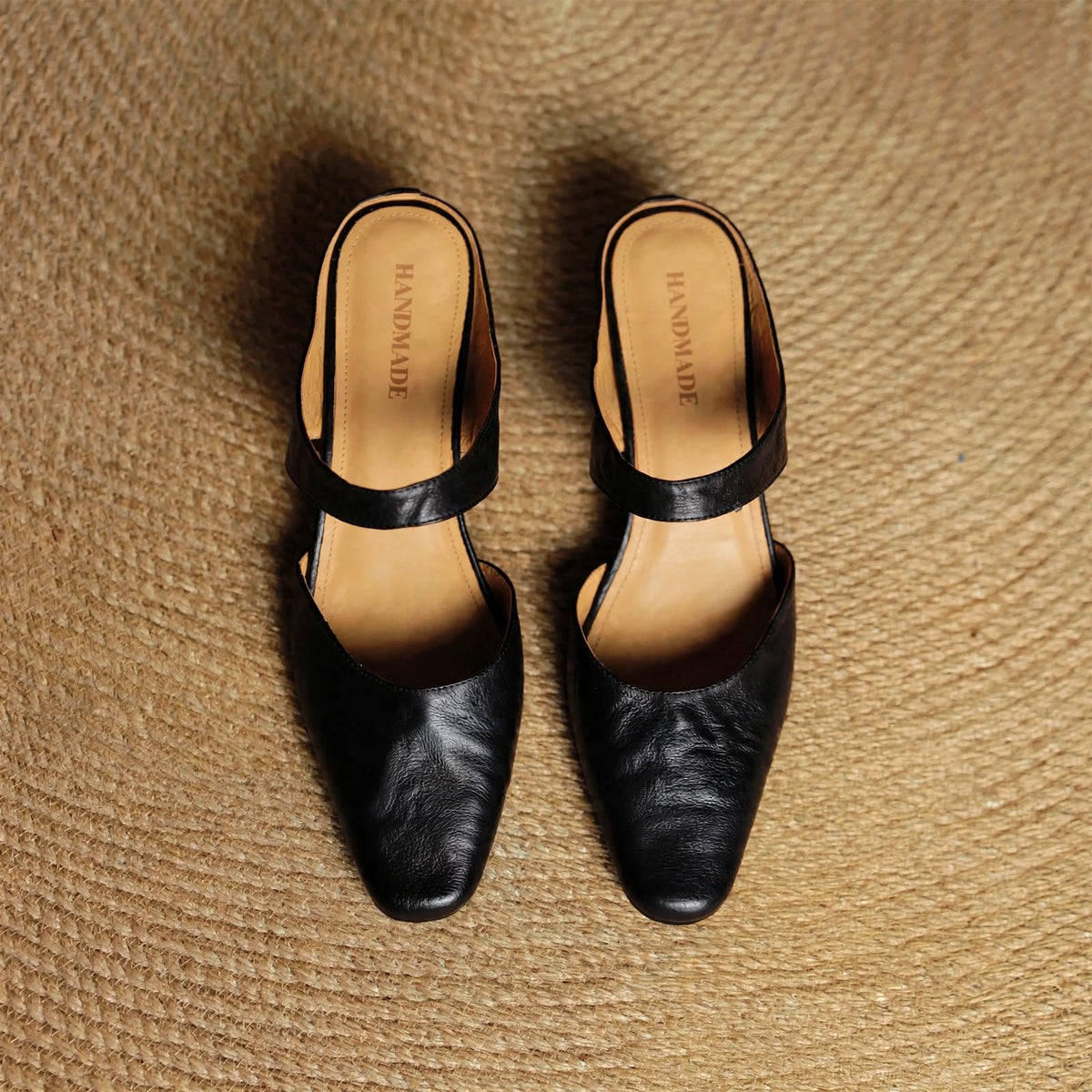 Mules Cavie in vera pelle con punta quadrata