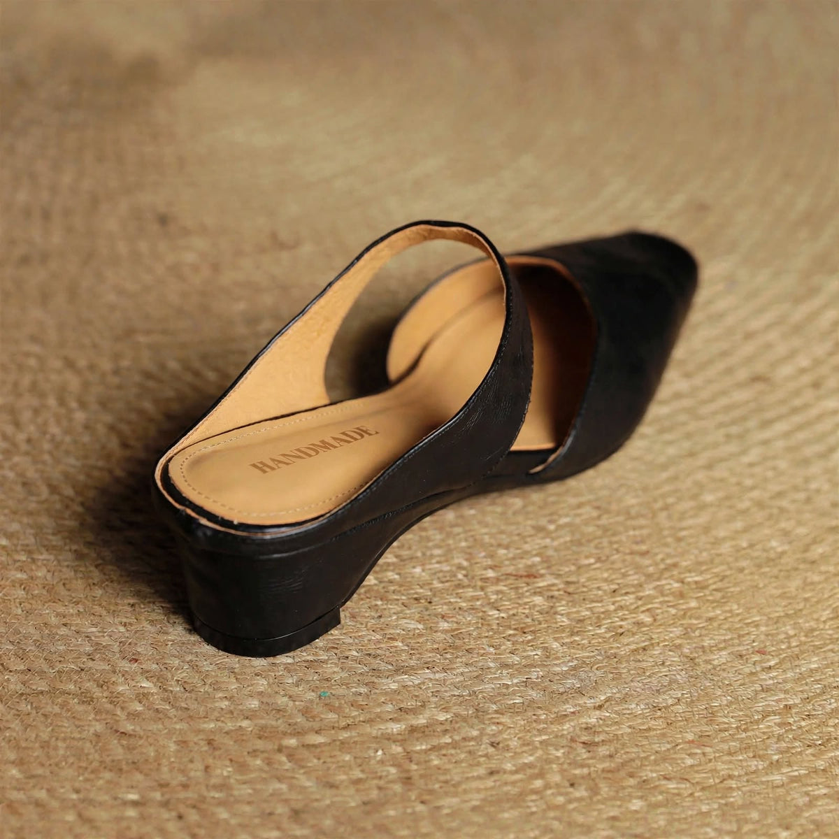 Mules Cavie in vera pelle con punta quadrata