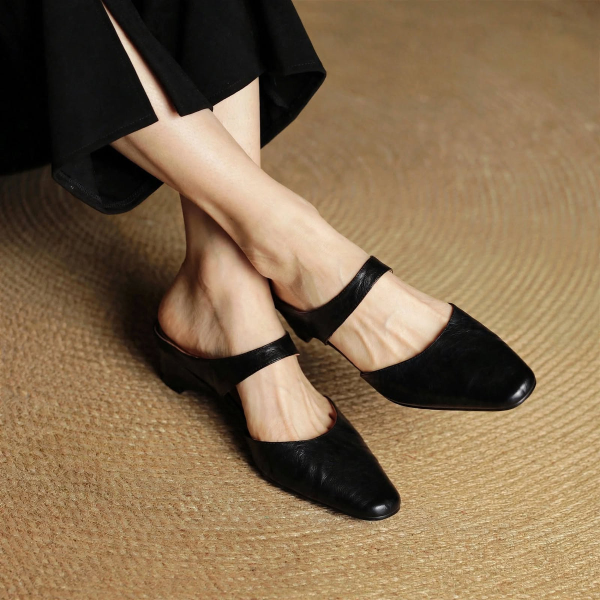 Mules Cavie in vera pelle con punta quadrata