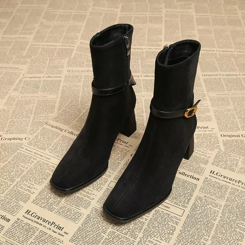 BOTAS COM TIRA BELLAVERE