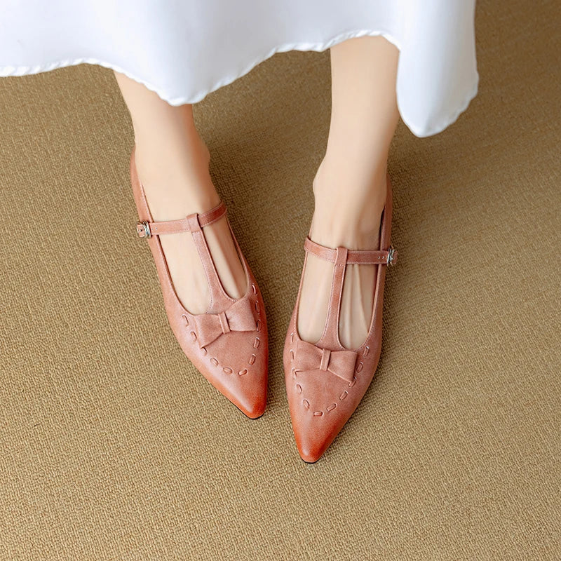 Tiara pumps i äkta läder