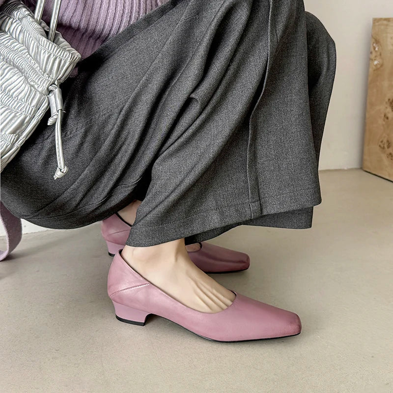 Nicole pumps i äkta läder