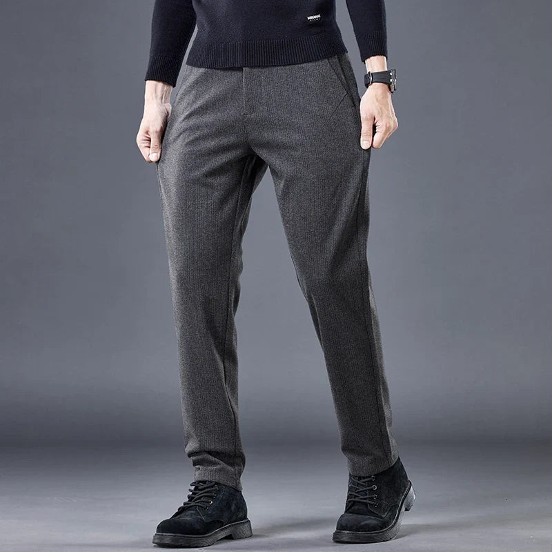 Pantalon ajusté au contour