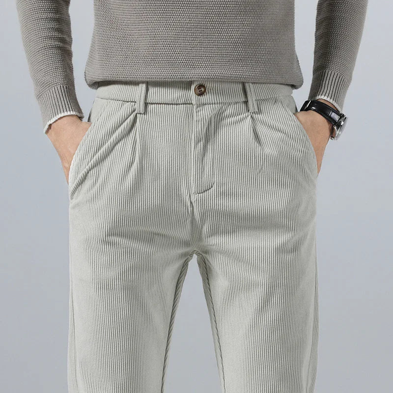 Calças de Veludo Cotelhado Slim Fit