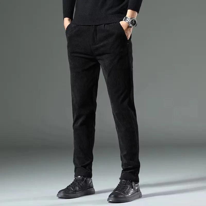 Schmal geschnittene Stretchhose aus Cordura