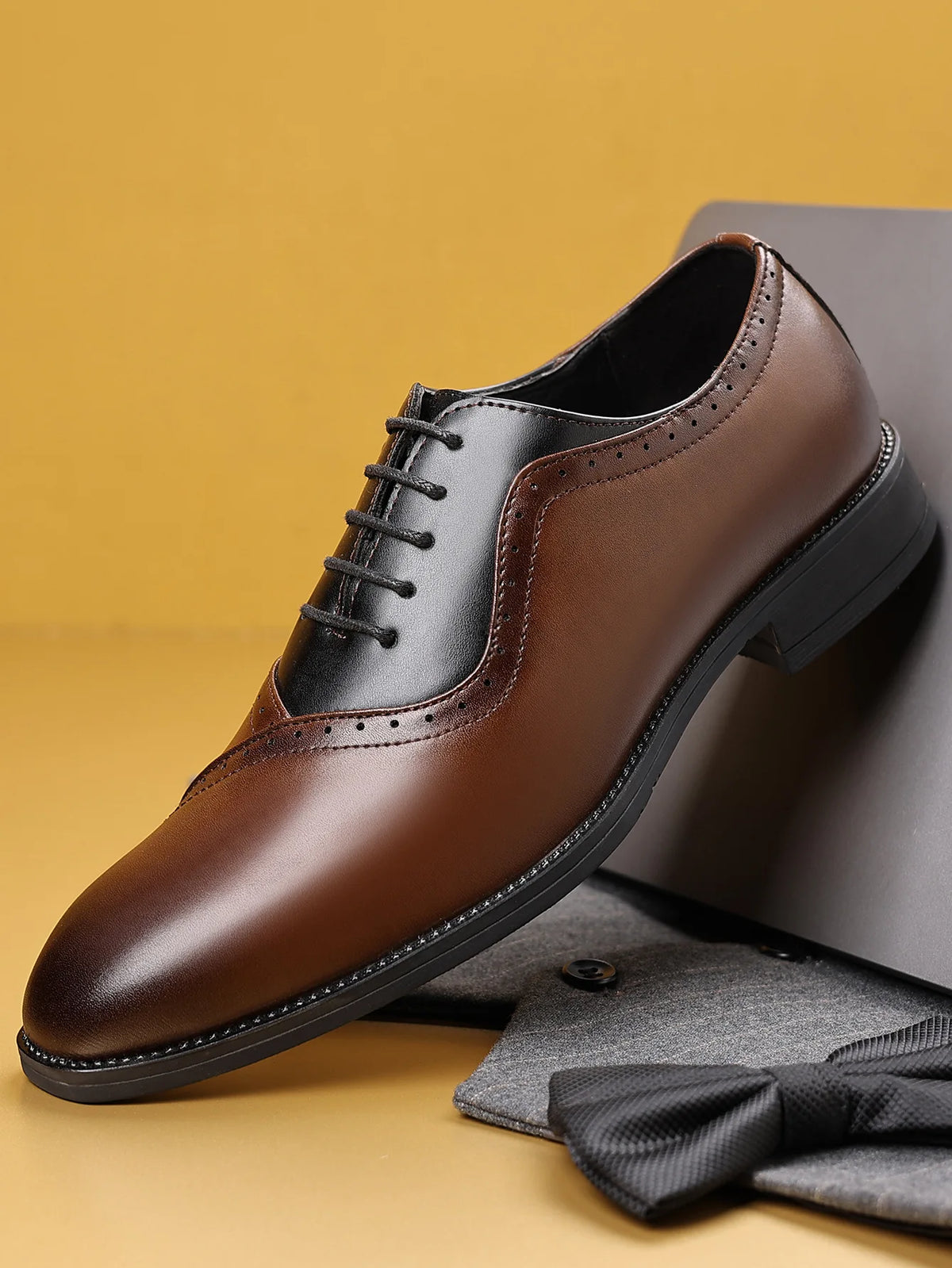 EMILIO TWO-TONE OXFORDS