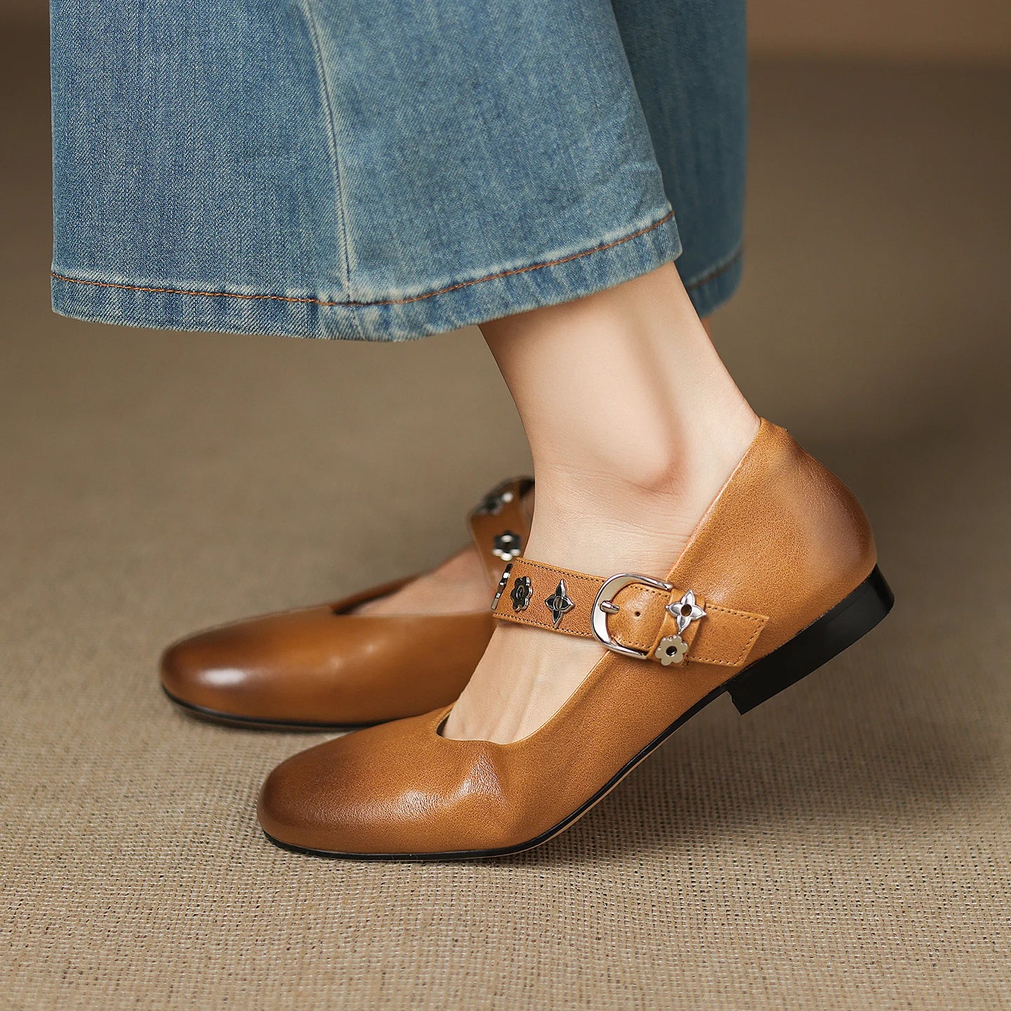 OPHIRA GENUINE LEATHER FLATS