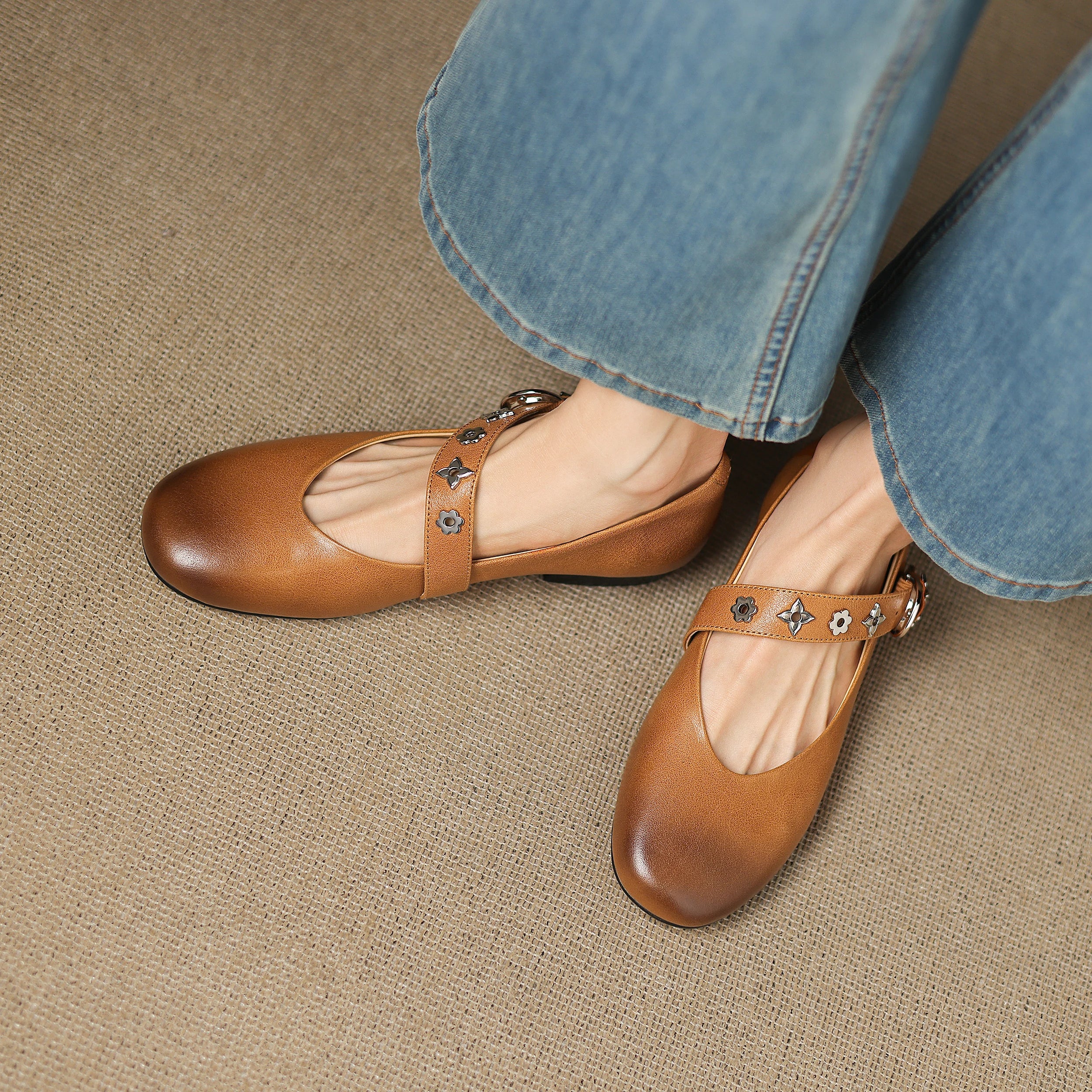 OPHIRA GENUINE LEATHER FLATS