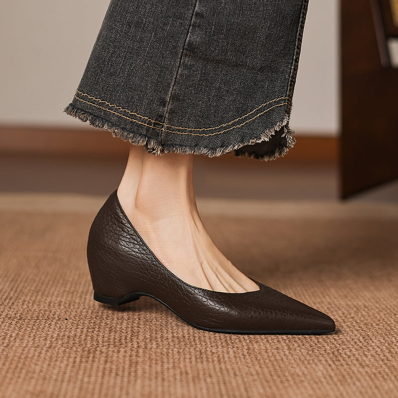 Tacones Mavi de cuero genuino con punta afilada