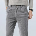 Calças de Veludo Cotelhado Slim Fit