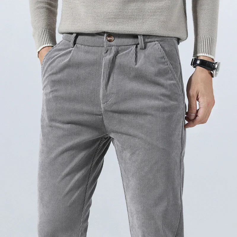 Calças de Veludo Cotelhado Slim Fit