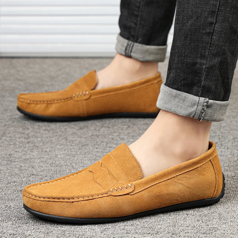 Mocassins Gildron em Camurça Genuína