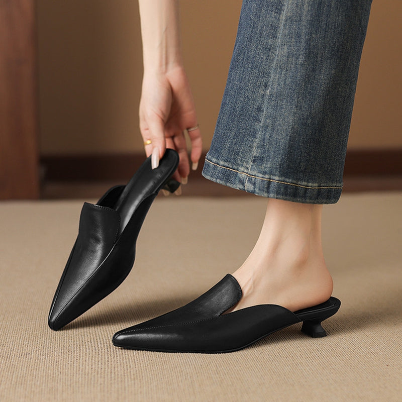 Mules Cloe de cuero genuino con punta fina