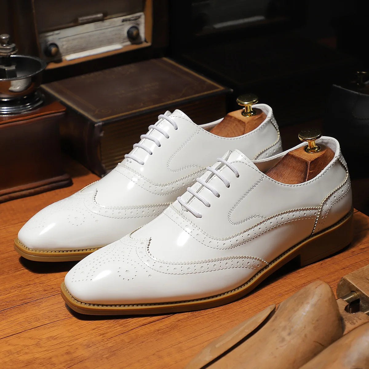 CASSIAN WINGTIP OXFORDS