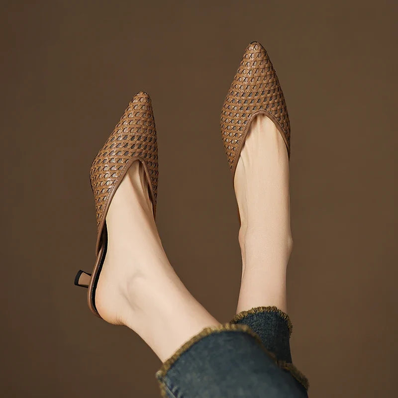Mules Olivia de cuero genuino