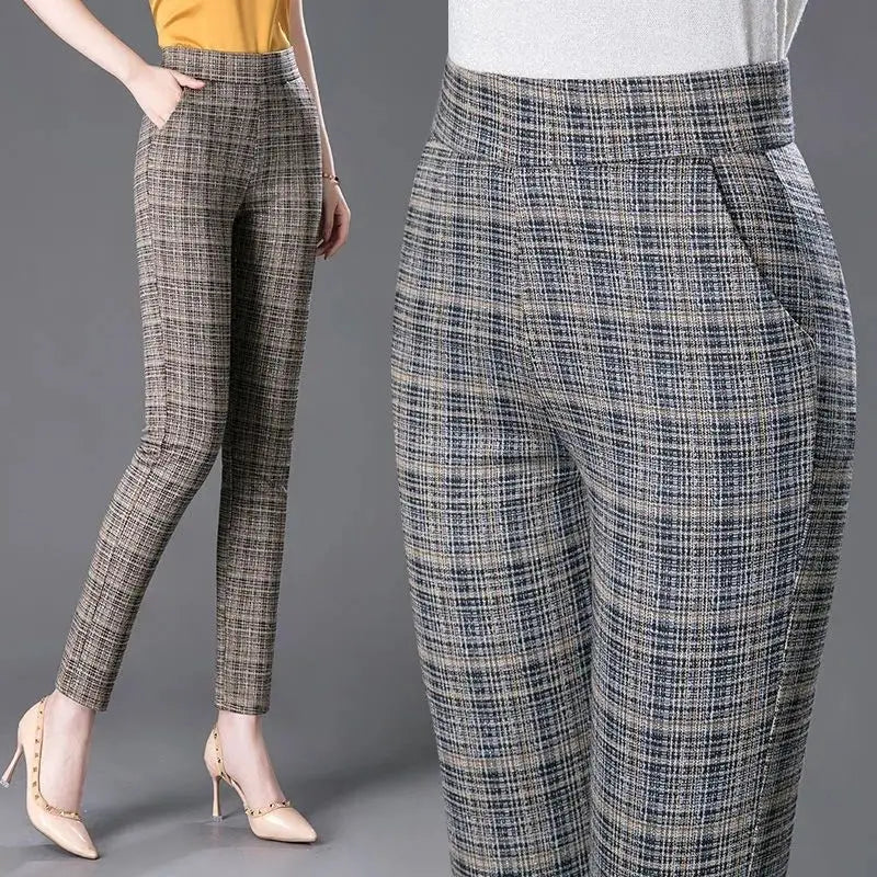 Pantalon à carreaux Elara