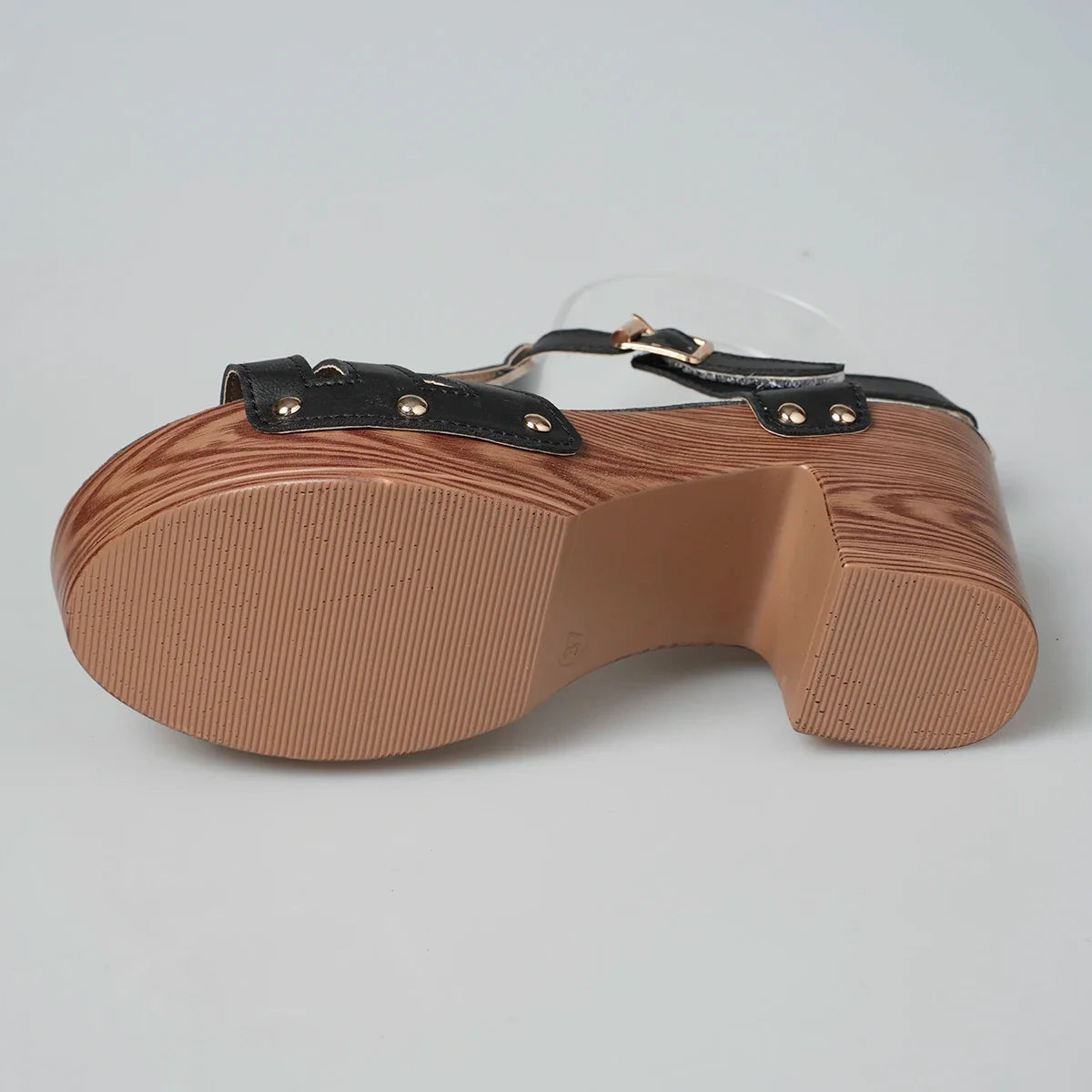 Leona Sandaler
