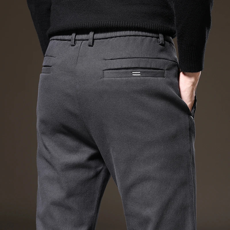 Pantaloni dal taglio classico