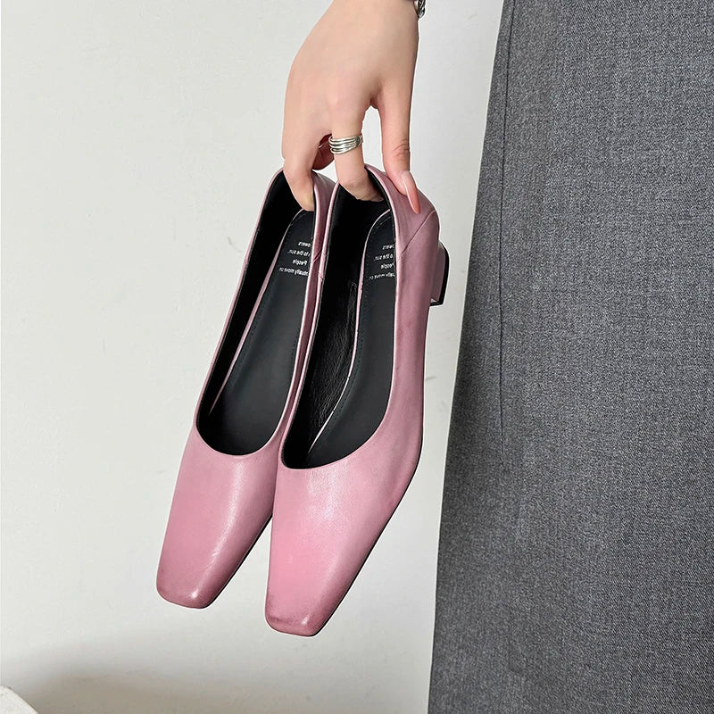 Nicole pumps i äkta läder