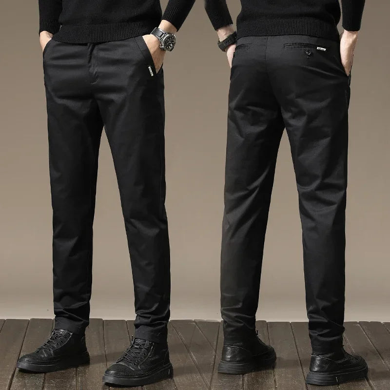 Pantaloni slim fit in puro cotone
