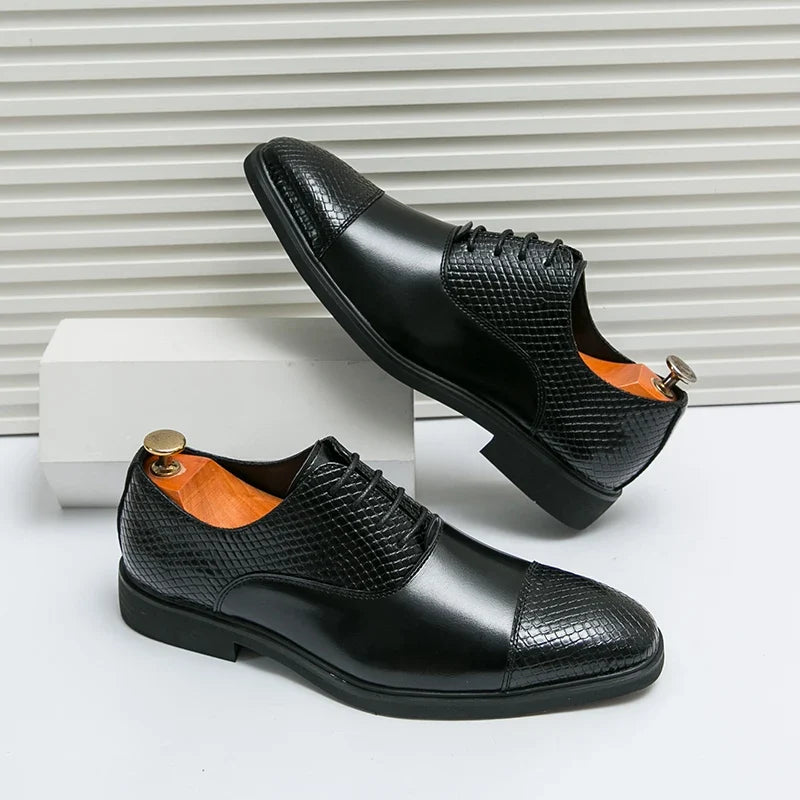 Slyther Brogues i äkta läder