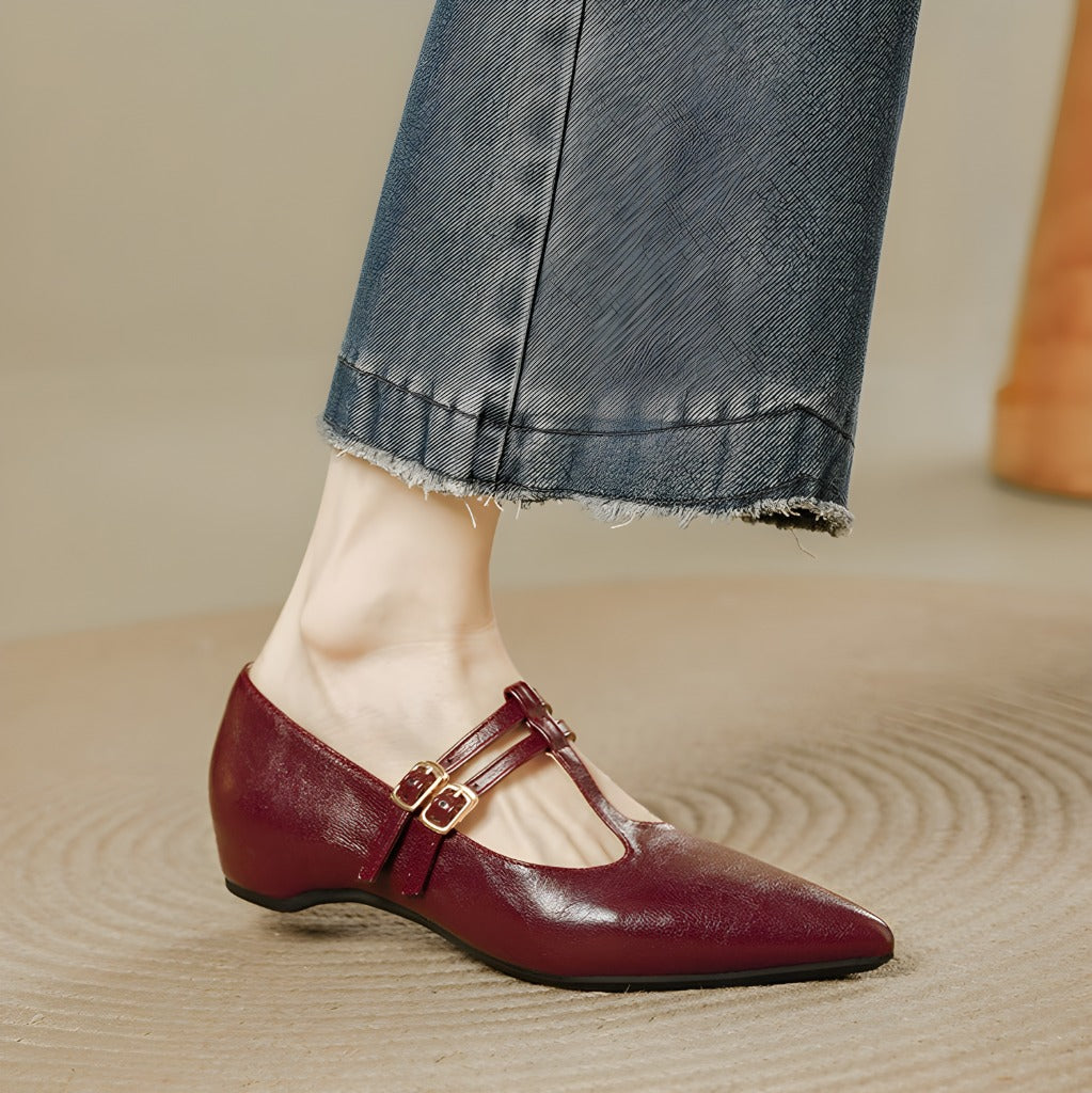 Tacones de cuero con doble tira en T Olara