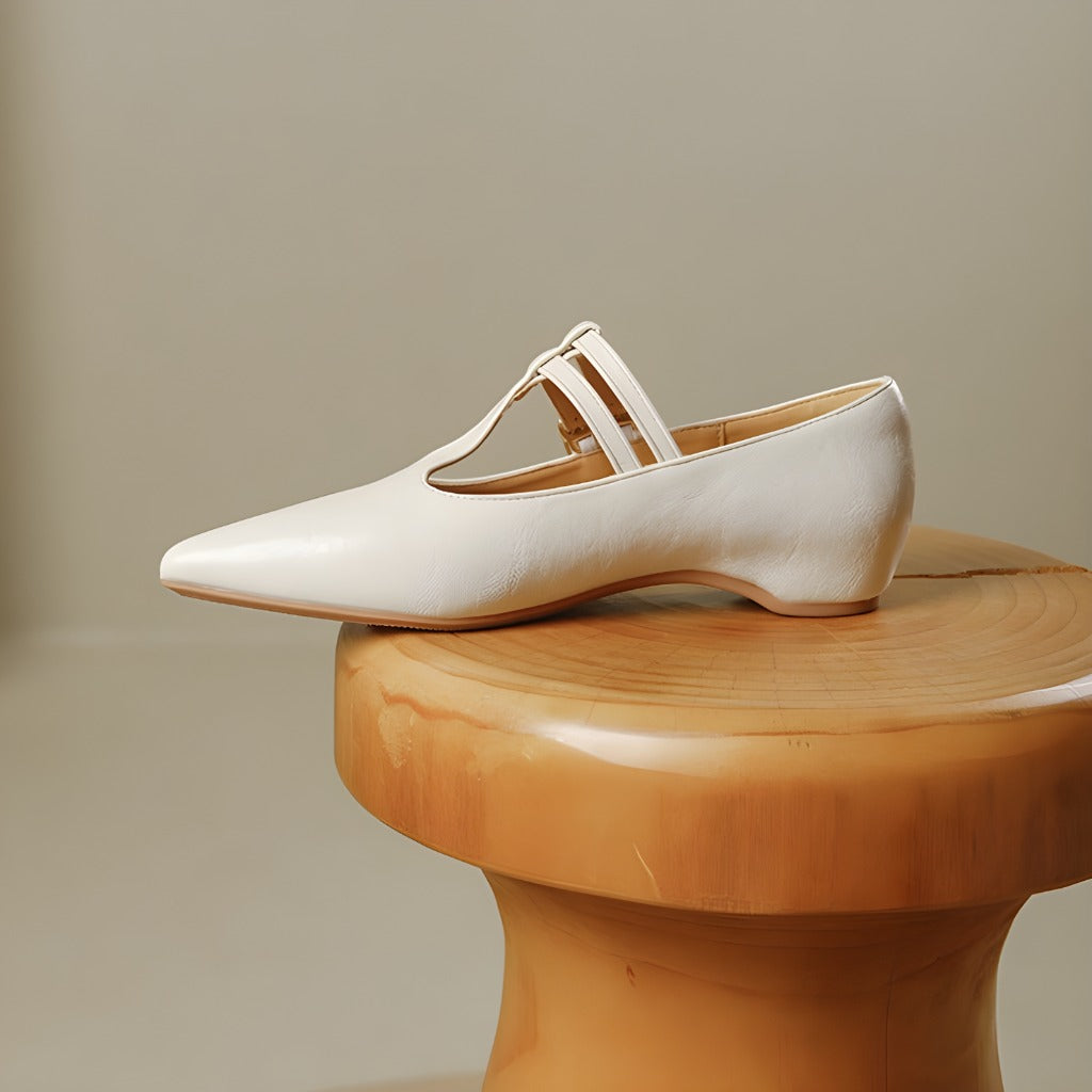 Tacones de cuero con doble tira en T Olara