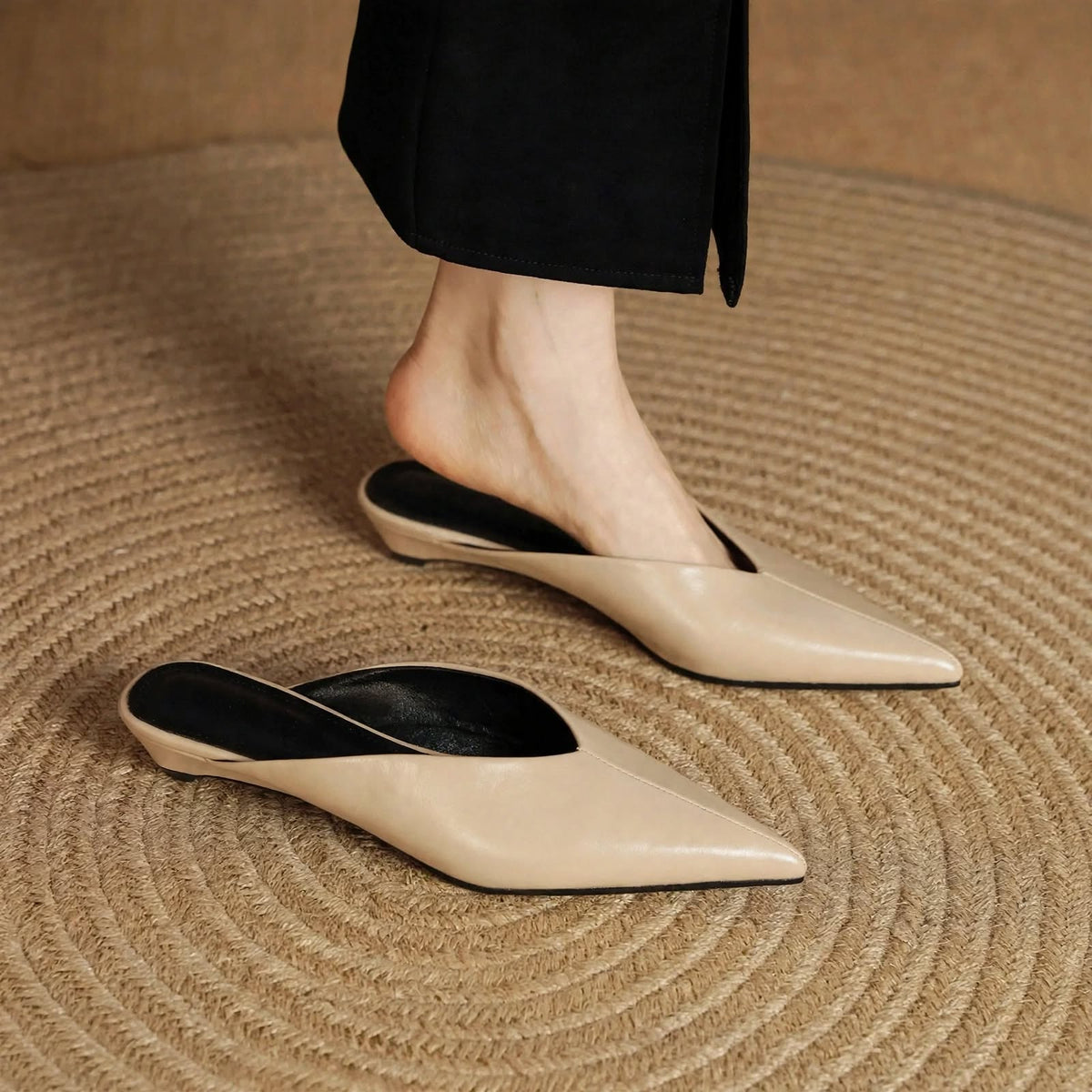 Mules Lema de piel brillante y punta fina