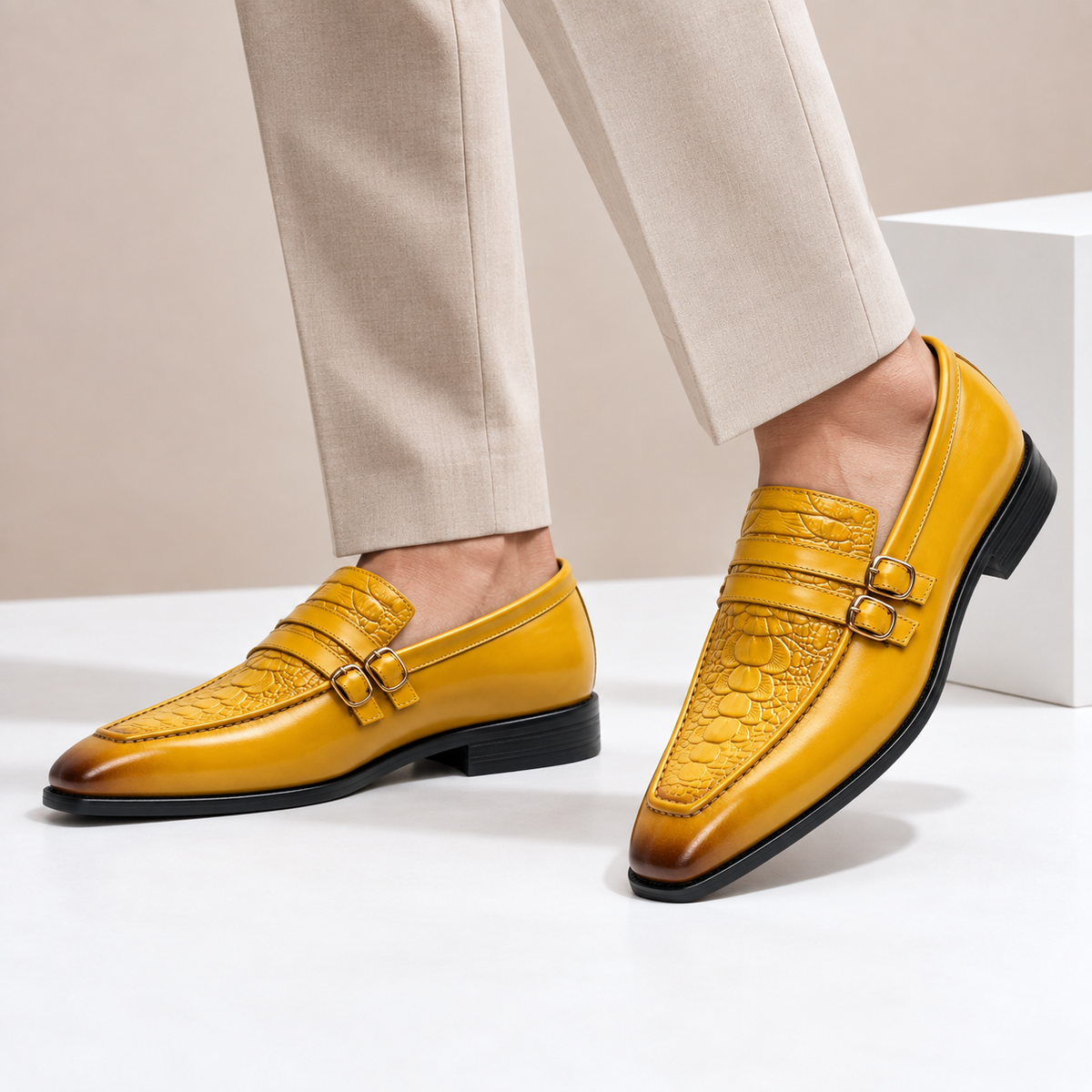 Alaric Cowhide Leather Loafers
