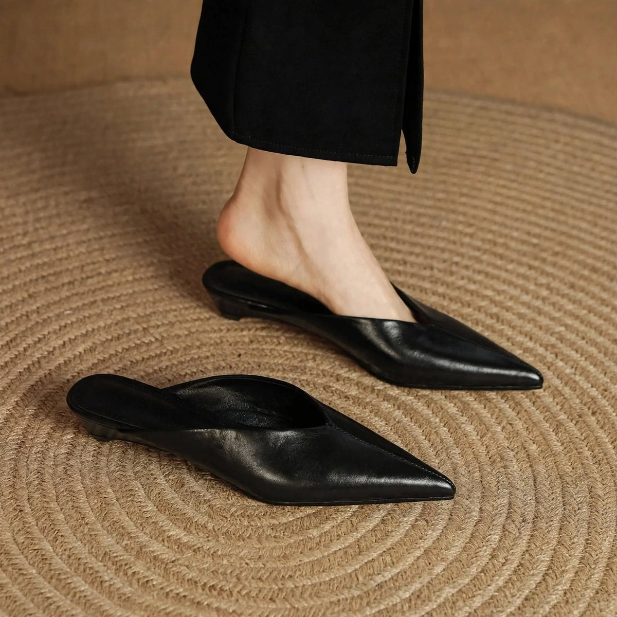 Mules Lema de piel brillante y punta fina