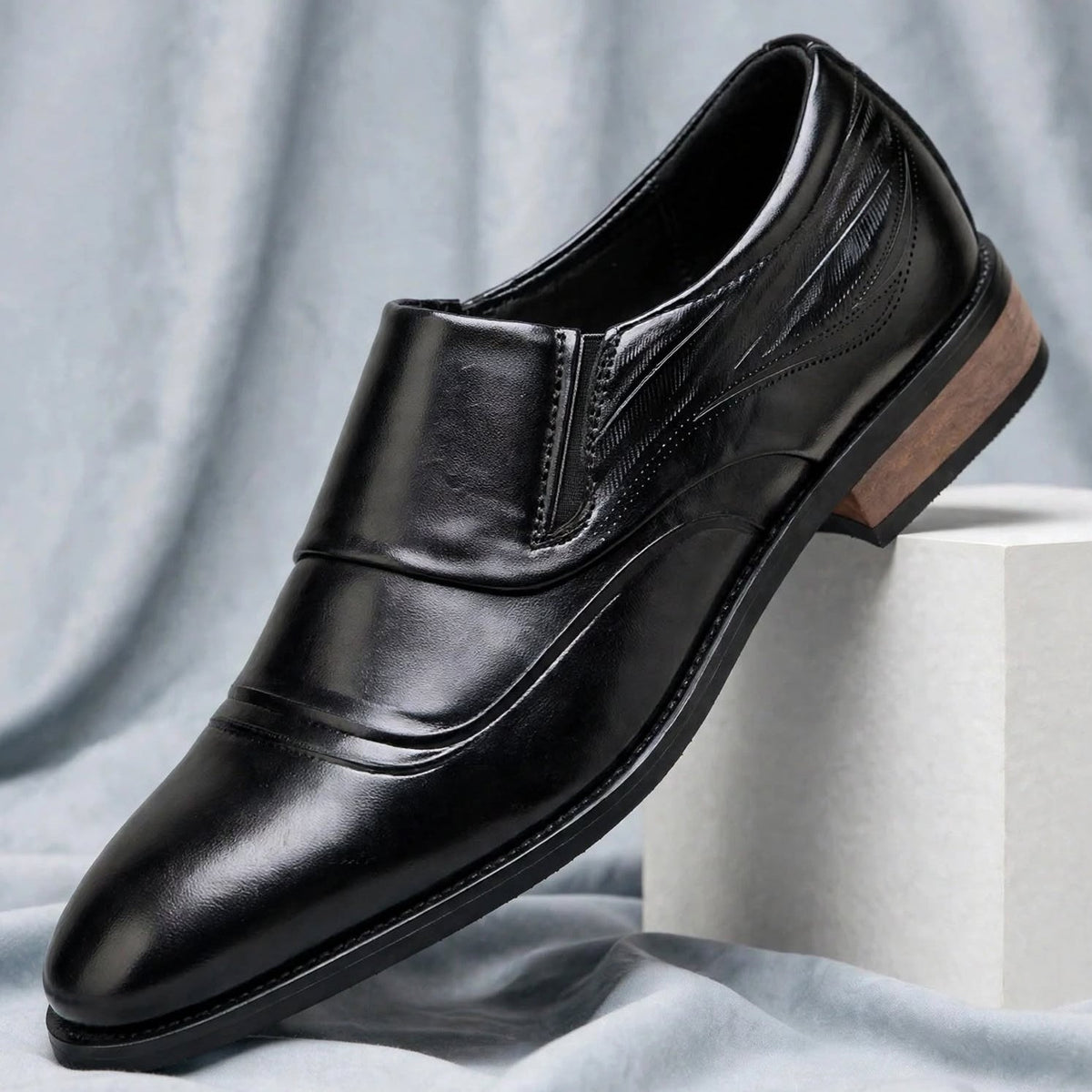 Denvor Businessschuhe aus strukturiertem Leder