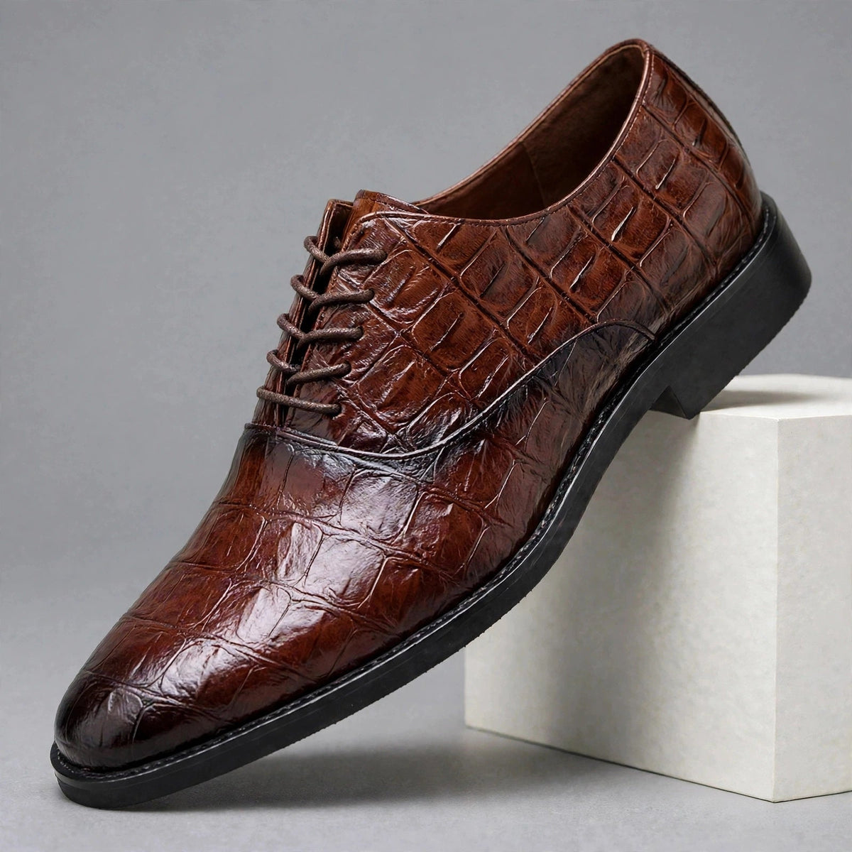 Zapatos Oxford de cuero con cordones Rovian