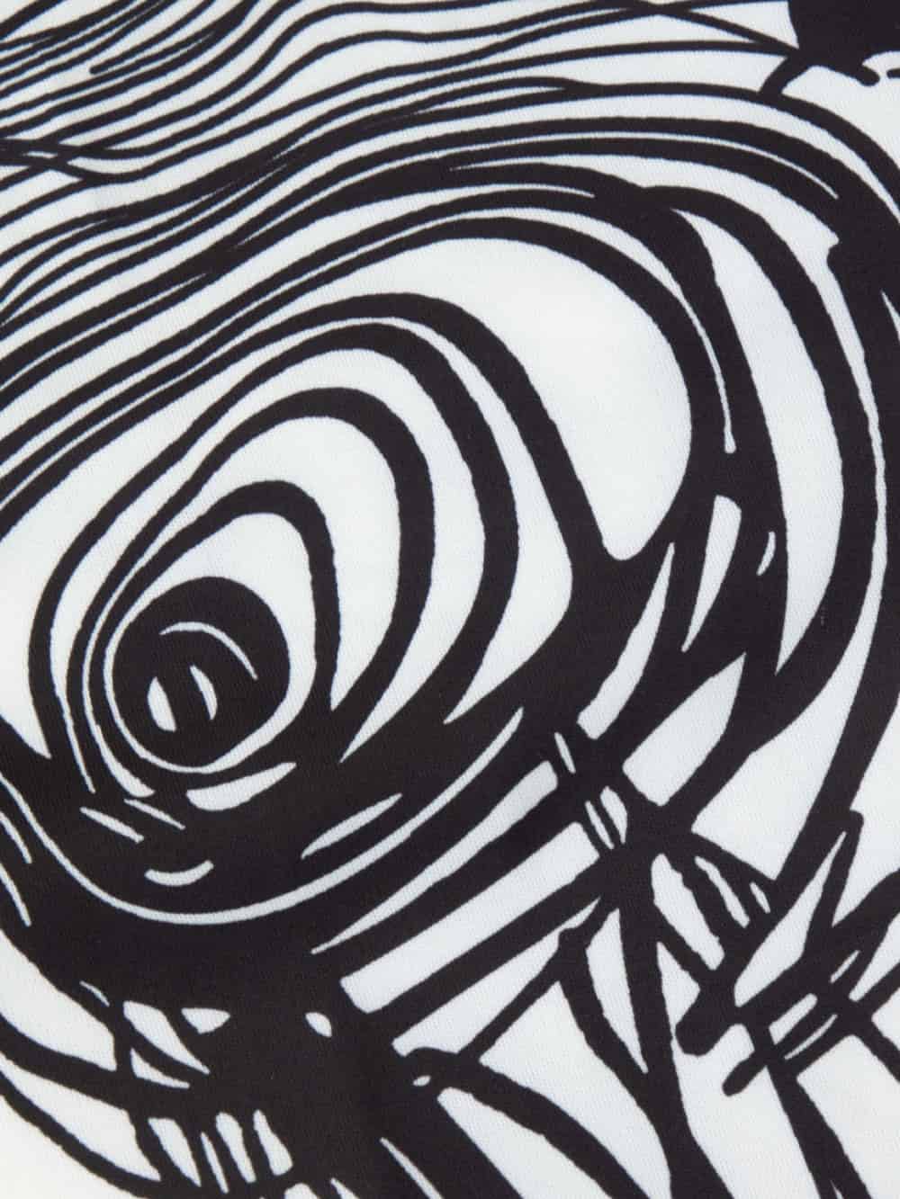 Kurzes Minikleid mit abstraktem Linienprint und kurzen Ärmeln