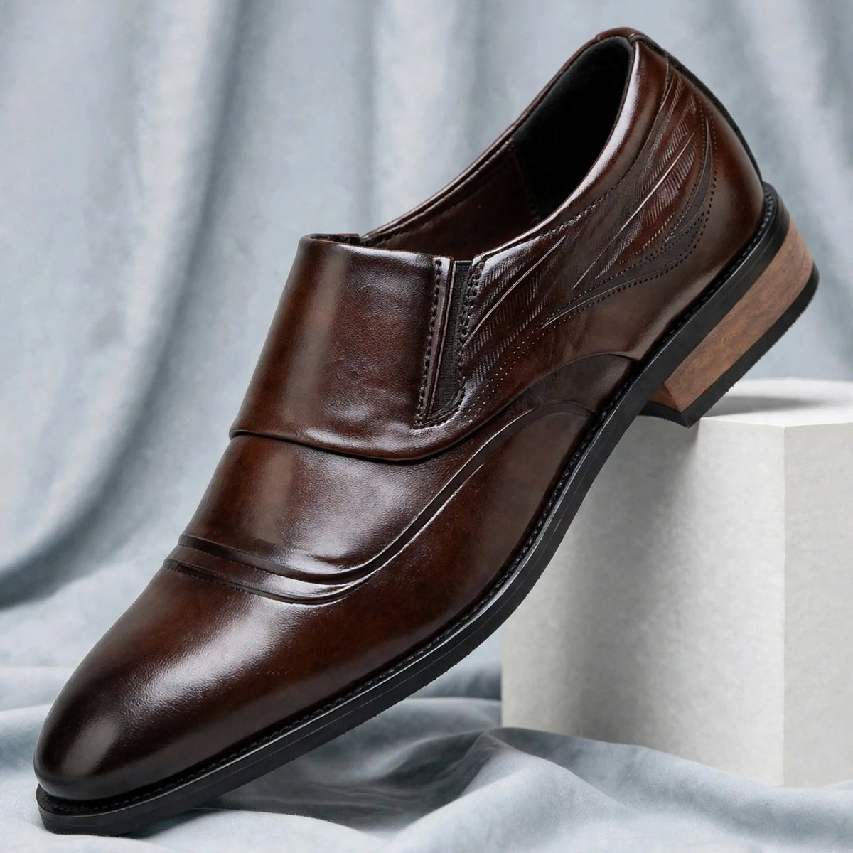 Denvor Businessschuhe aus strukturiertem Leder