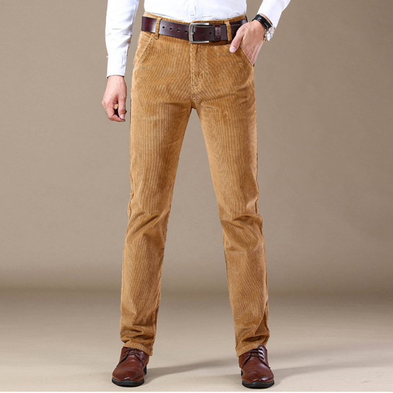 Klassische Cordhose