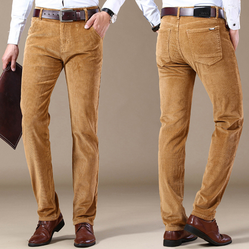 Klassische Cordhose
