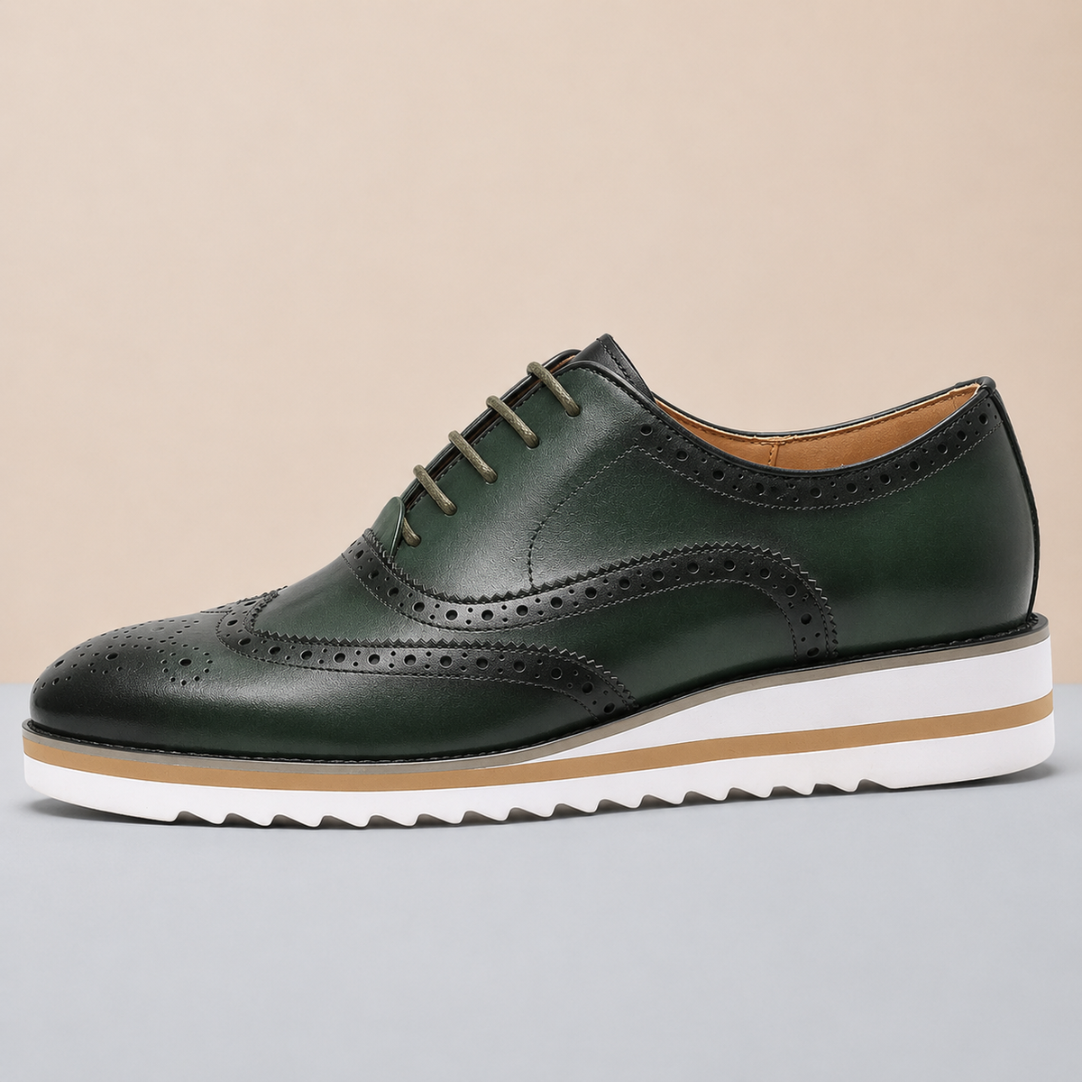 Sapatos Oxford Hudson em pele genuína com biqueira perfurada