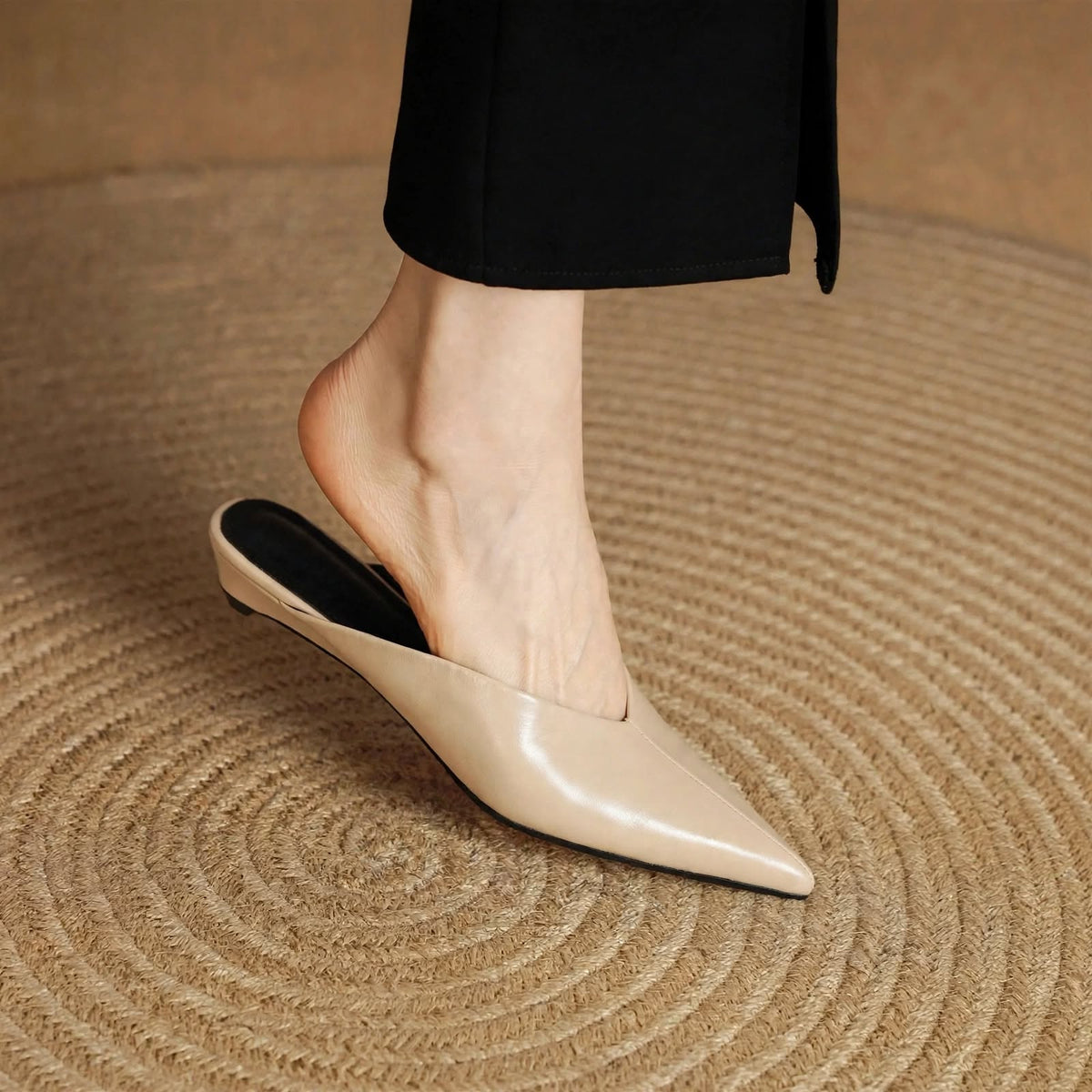 Mules Lema de piel brillante y punta fina