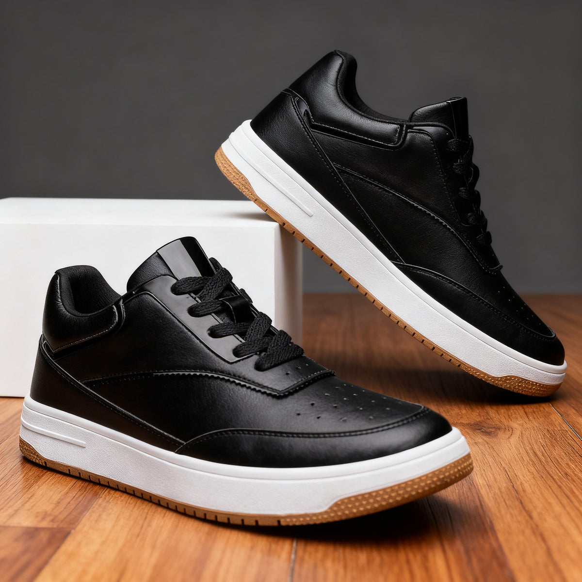 Desmond Miles Sneaker