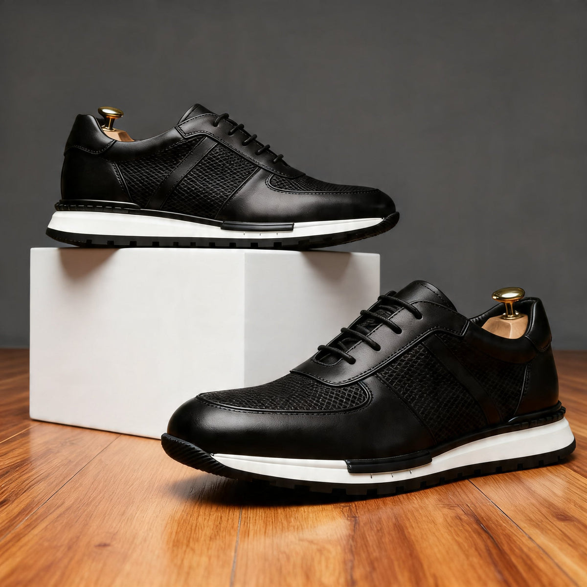 Daniel T. Brooks Leren Sneakers