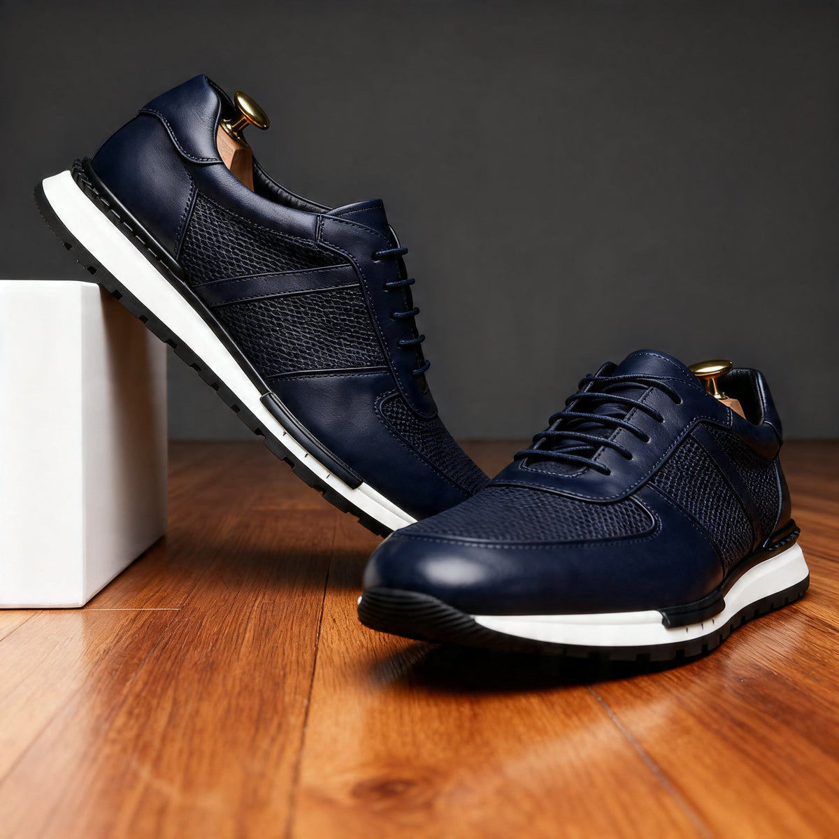 Daniel T. Brooks Leren Sneakers