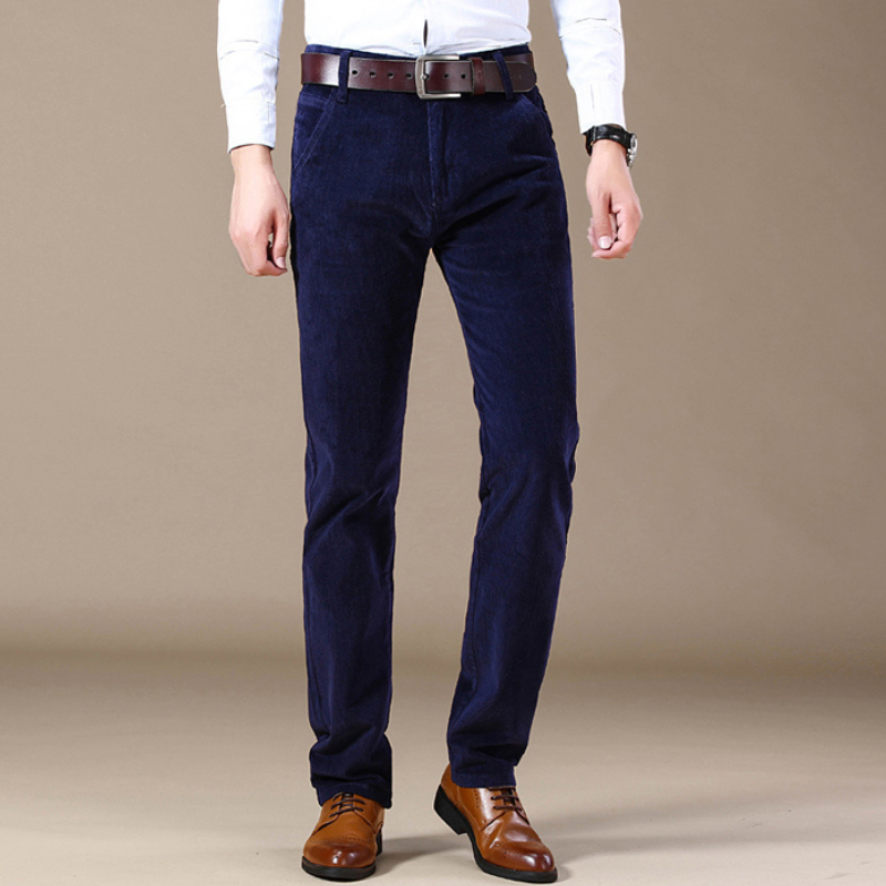 Klassische Cordhose