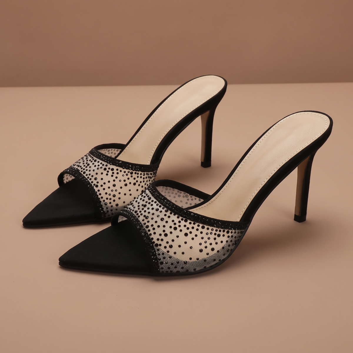 Mules Eden