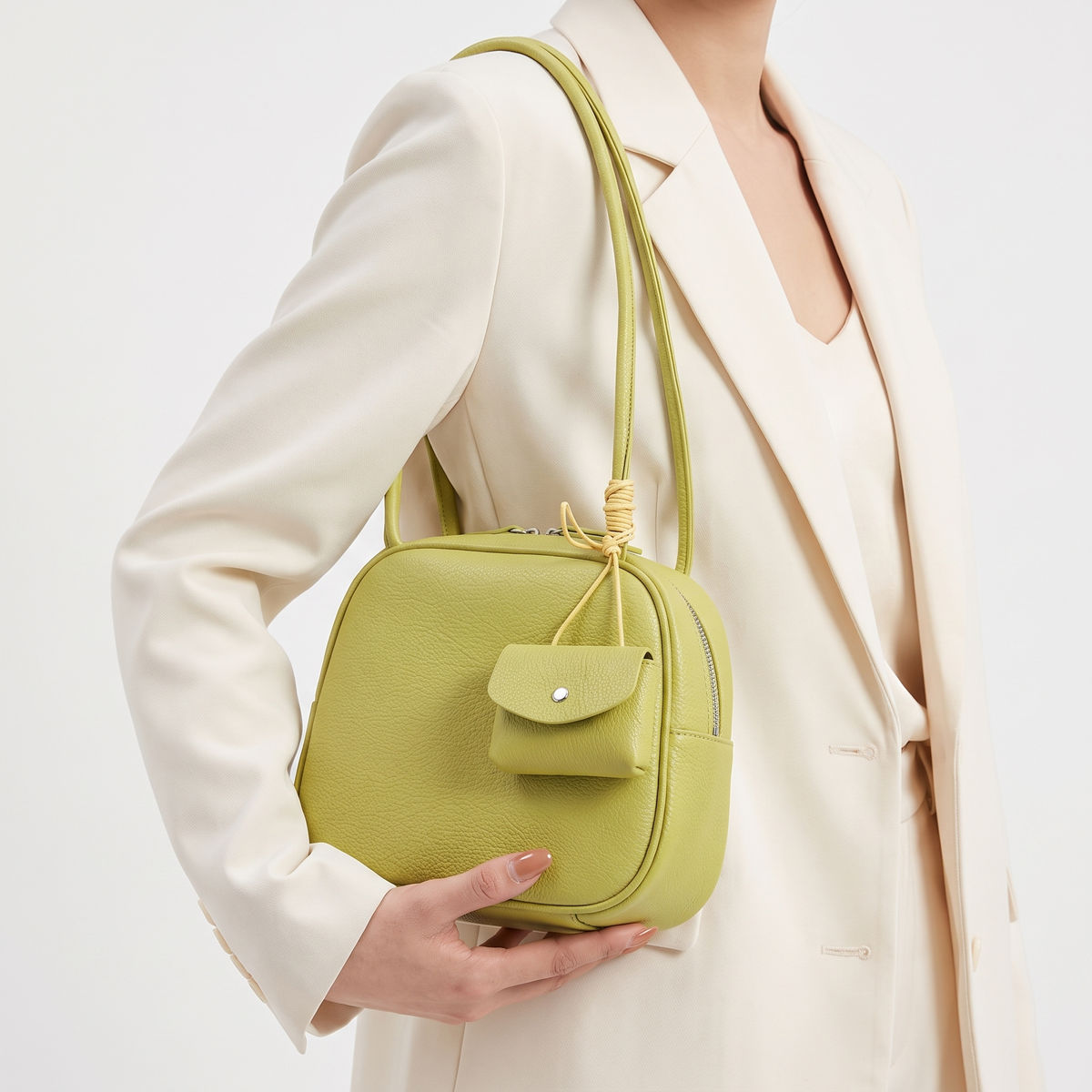Amicia Tasche