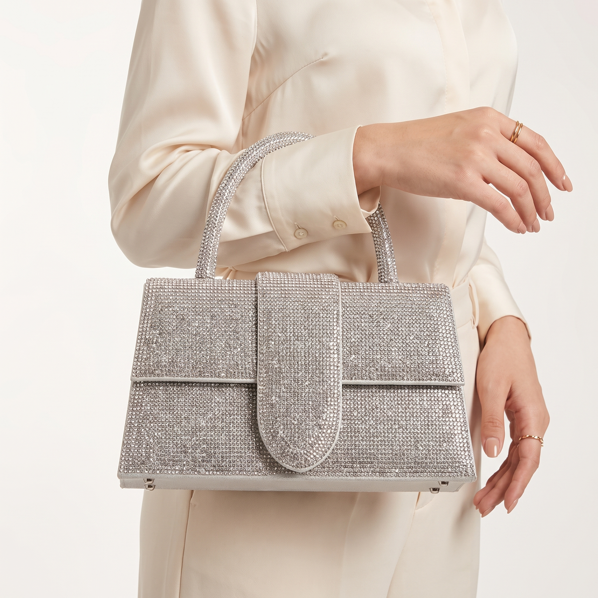 Nerine Tas