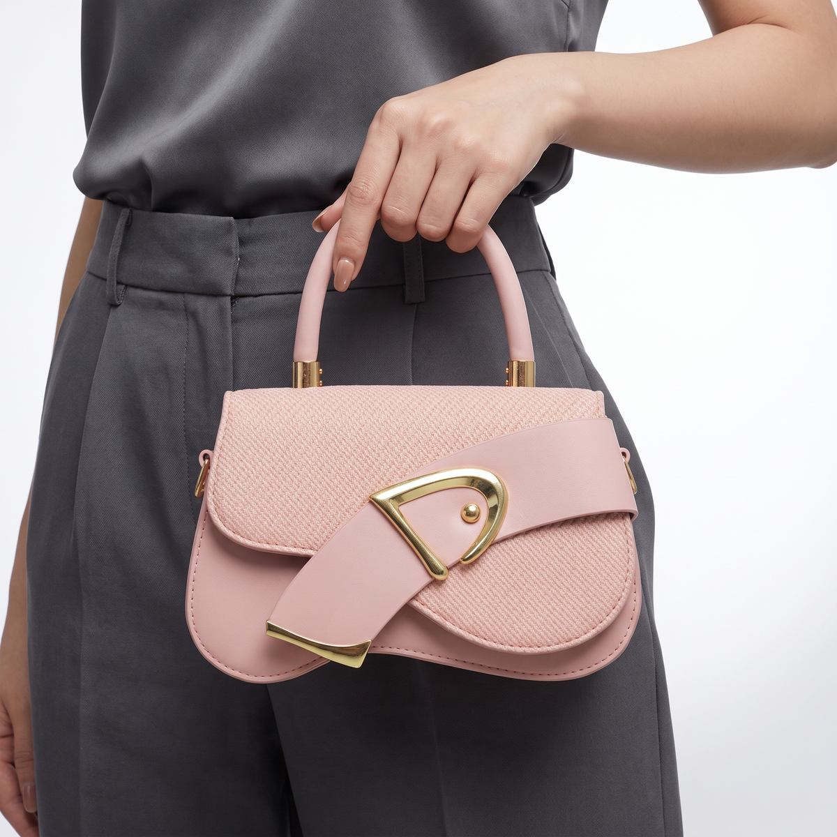 Yasmin Tas